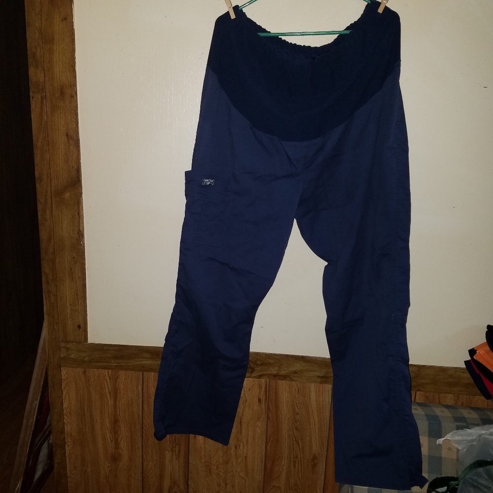 Maternity scrub pants